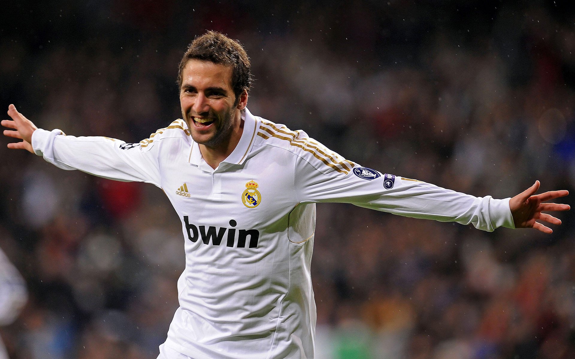 九游(jiuyou)官方网站-英超惊险逆转：毫无退缩精神的足球奇迹，“英超”